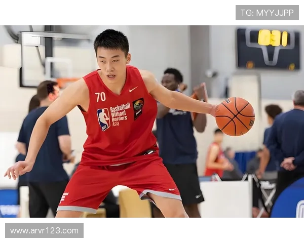 王俊杰观察男篮4号位引发球迷期待 CBA俱乐部高层纷纷高度关注 王俊杰观察男篮4号位引发球迷期待 CBA俱乐部高层纷纷高度关注